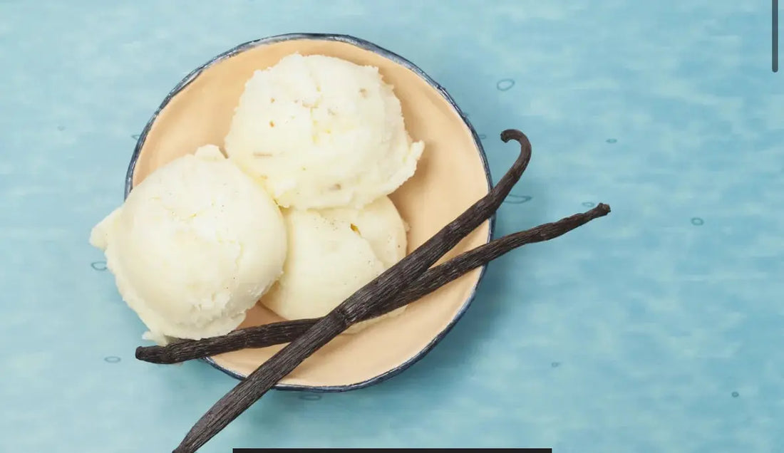 🍨 Crème glacée à la vanille maison – Recette facile & gourmande - Or noir vanilla