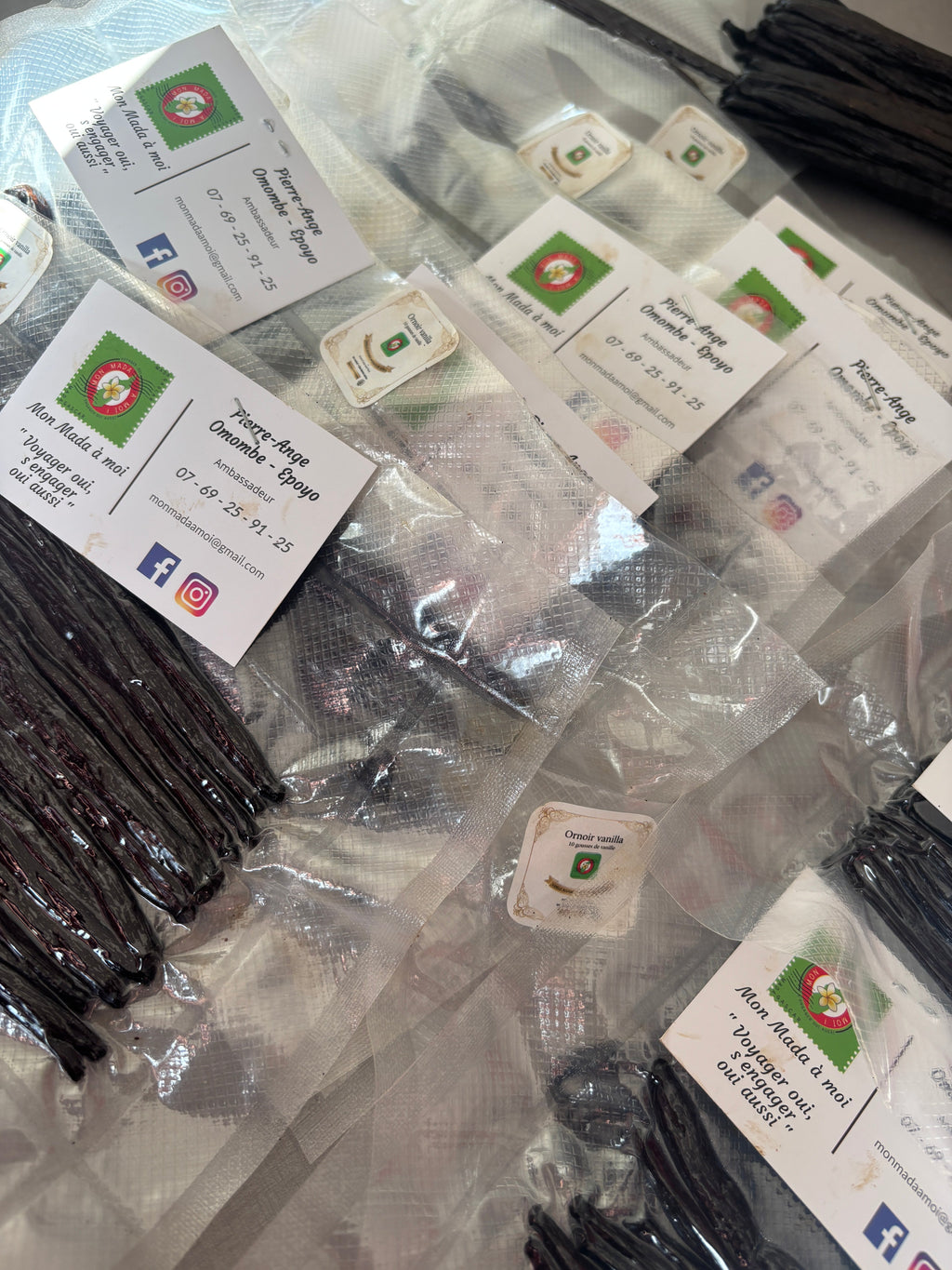 Pack Délice : 15 gousses de vanille XL Bourbon Noir Grand cru de Madagascar Grade A Or noir vanilla